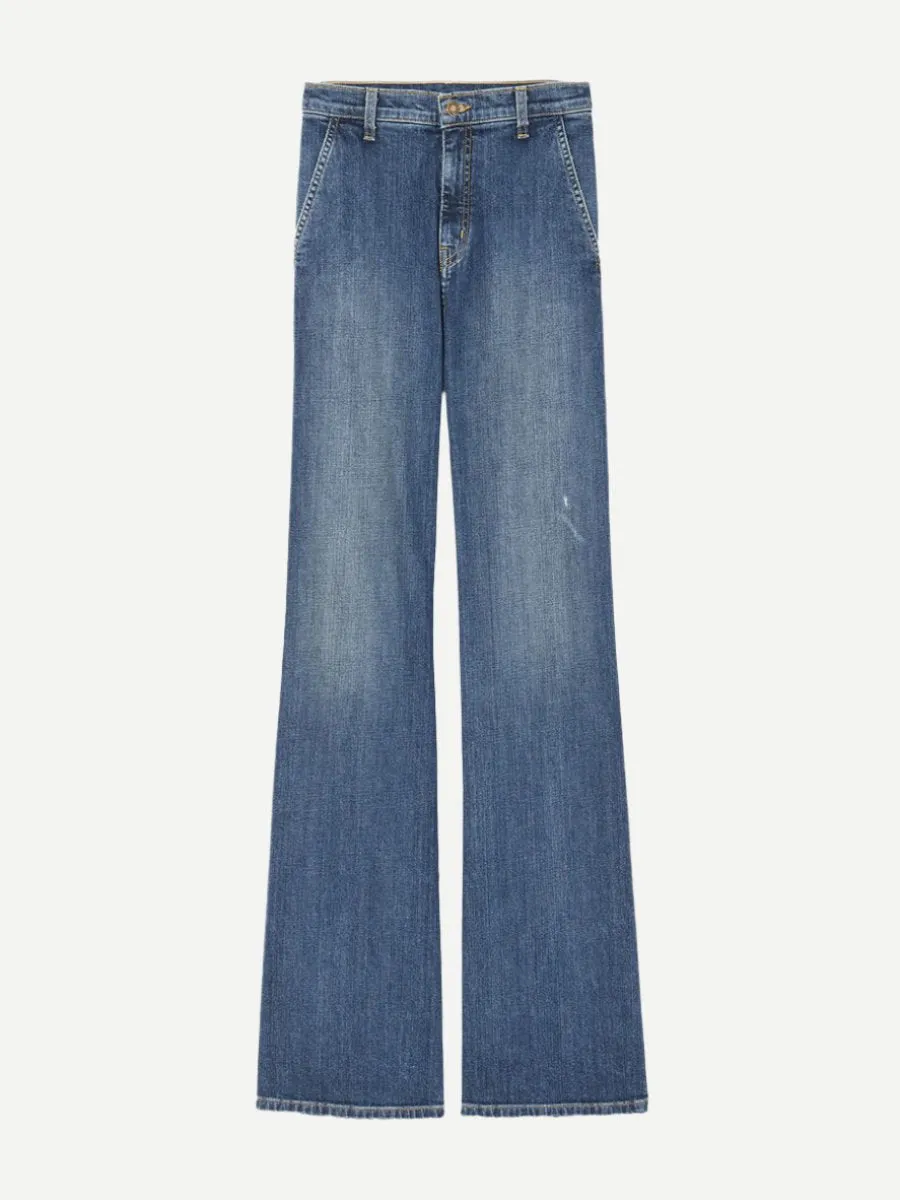 Anna Jean in Classic Wash