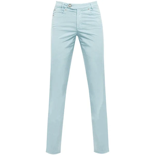 Classic 5-Pocket Jean in Turquoise