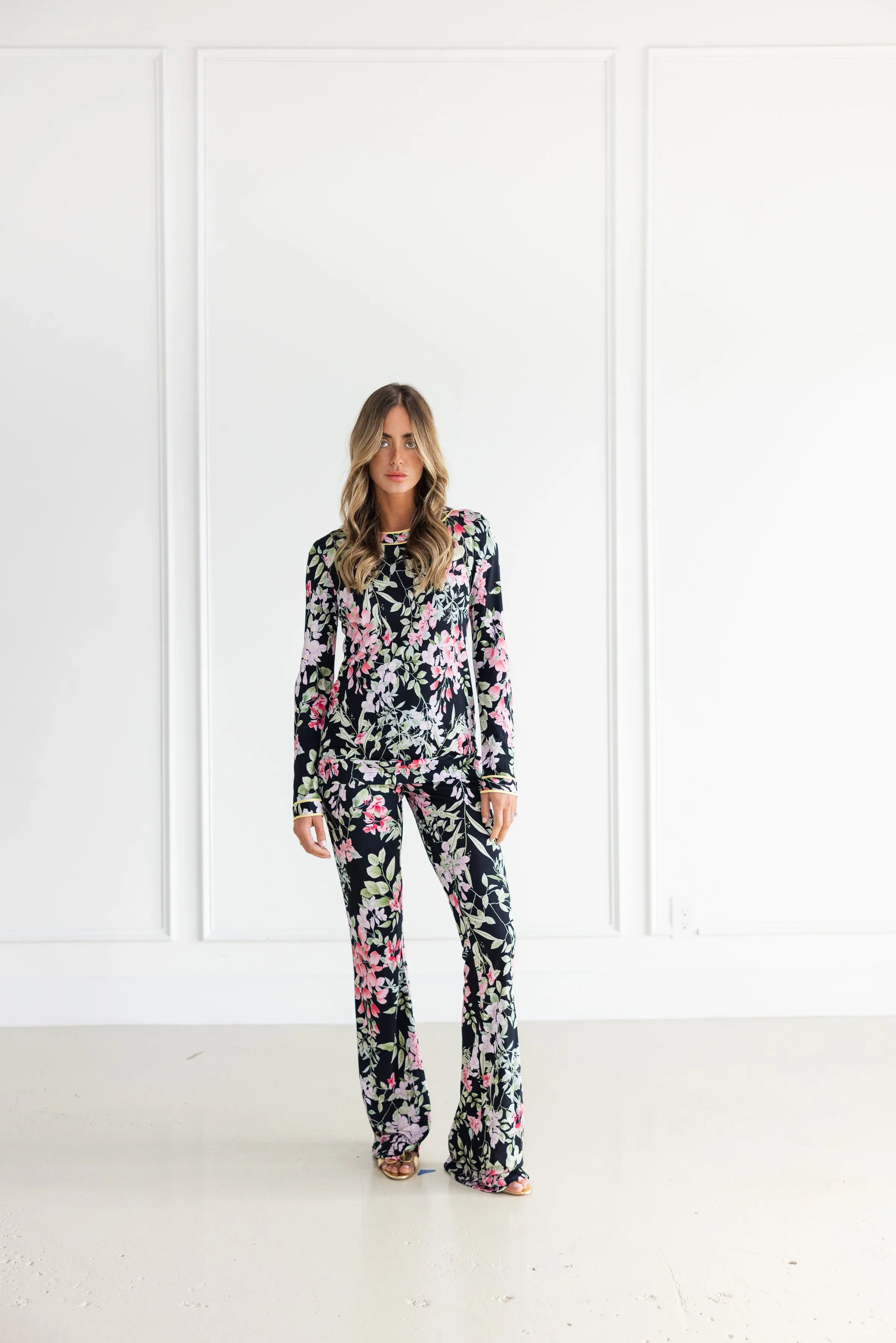 Leonard Paris Narcisse Floral Flare Pant