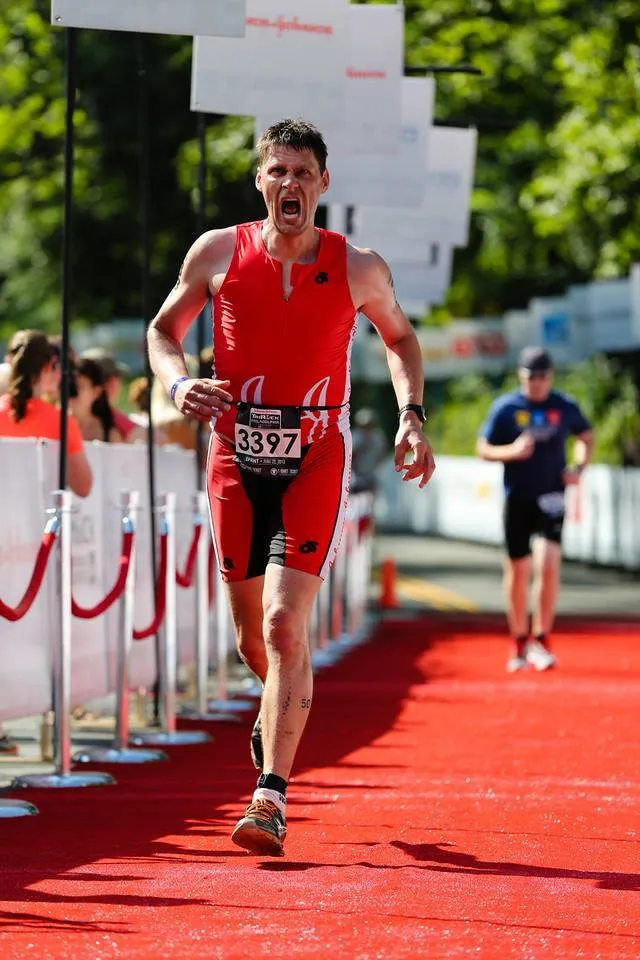Performance LINK Tri Short