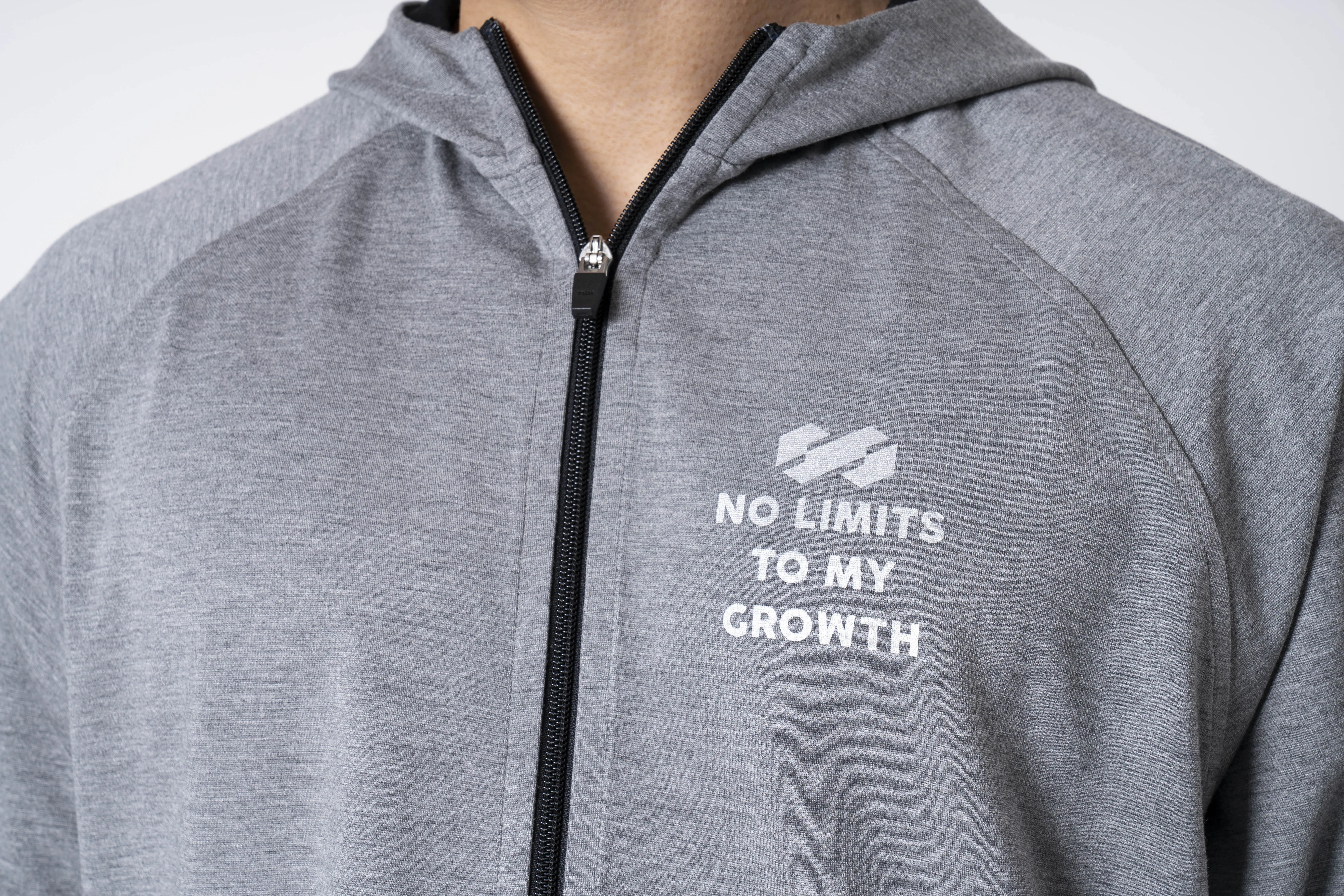 STIMIRON ZIP UP HOODIE - GRAY