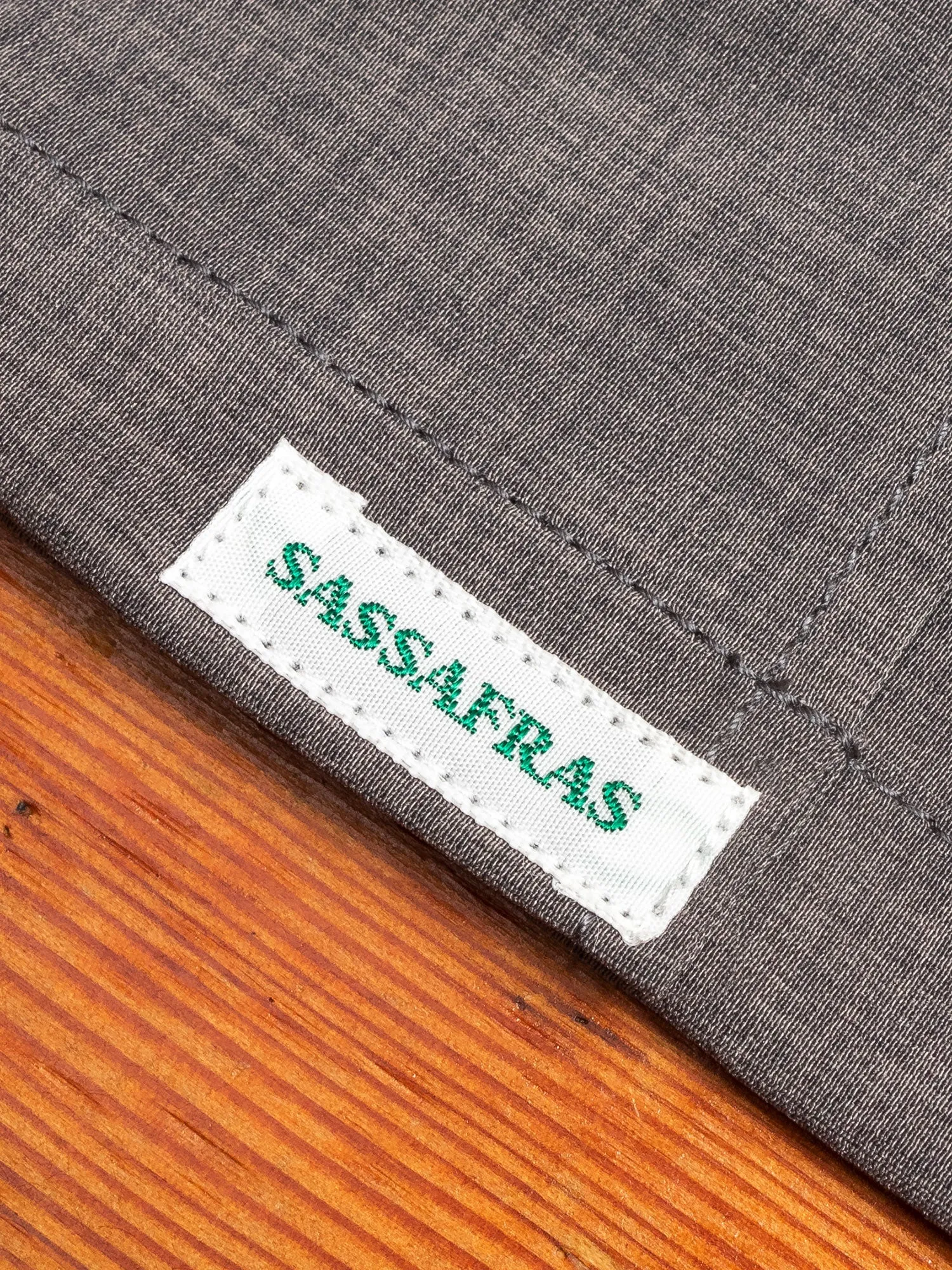 Stretch Gardener Half Shirt in Charcoal